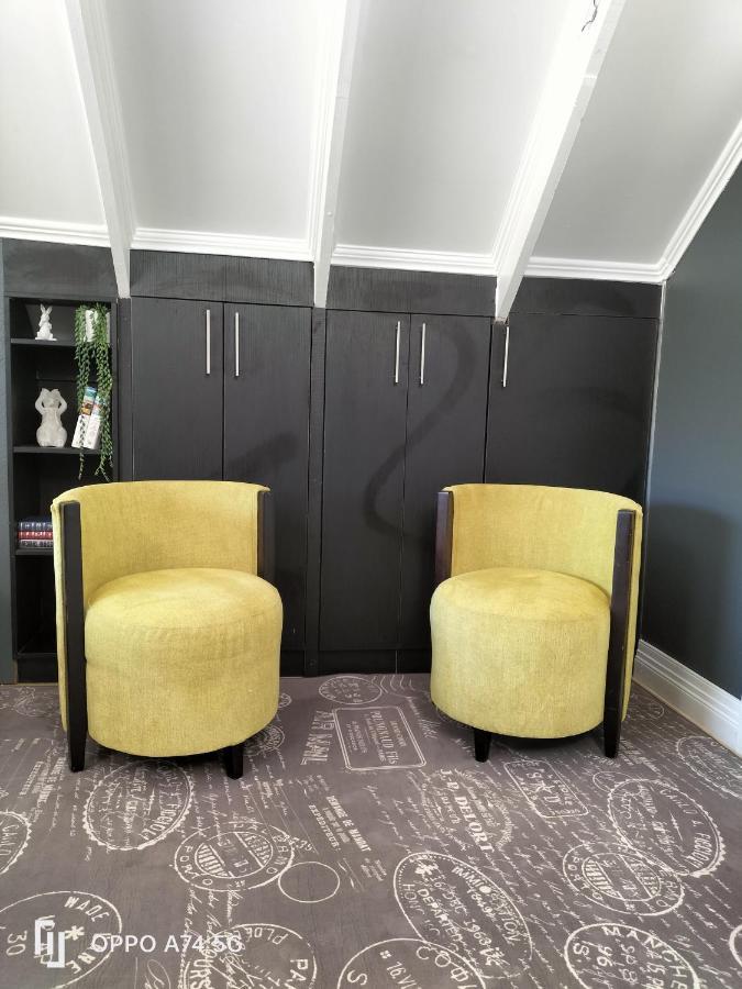 ג'ורג' Rozenhof Guest Cottages מראה חיצוני תמונה
