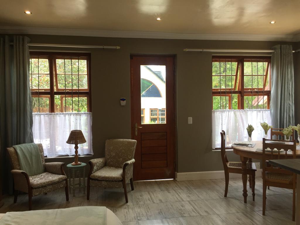 ג'ורג' Rozenhof Guest Cottages מראה חיצוני תמונה