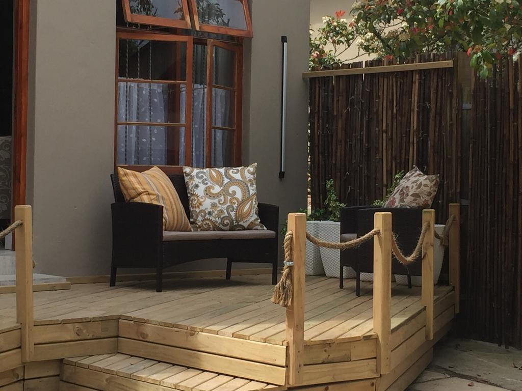 ג'ורג' Rozenhof Guest Cottages מראה חיצוני תמונה