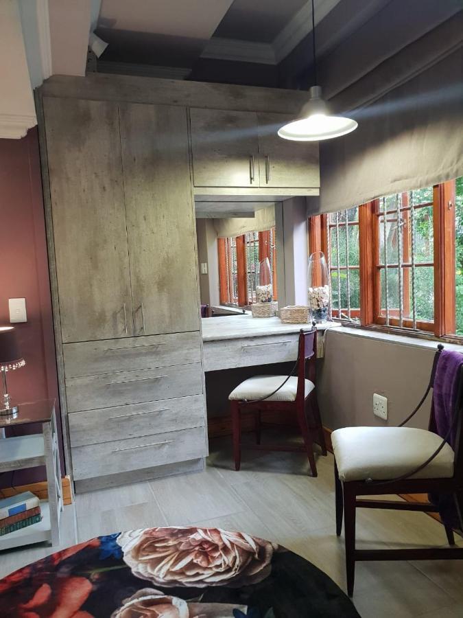 ג'ורג' Rozenhof Guest Cottages מראה חיצוני תמונה