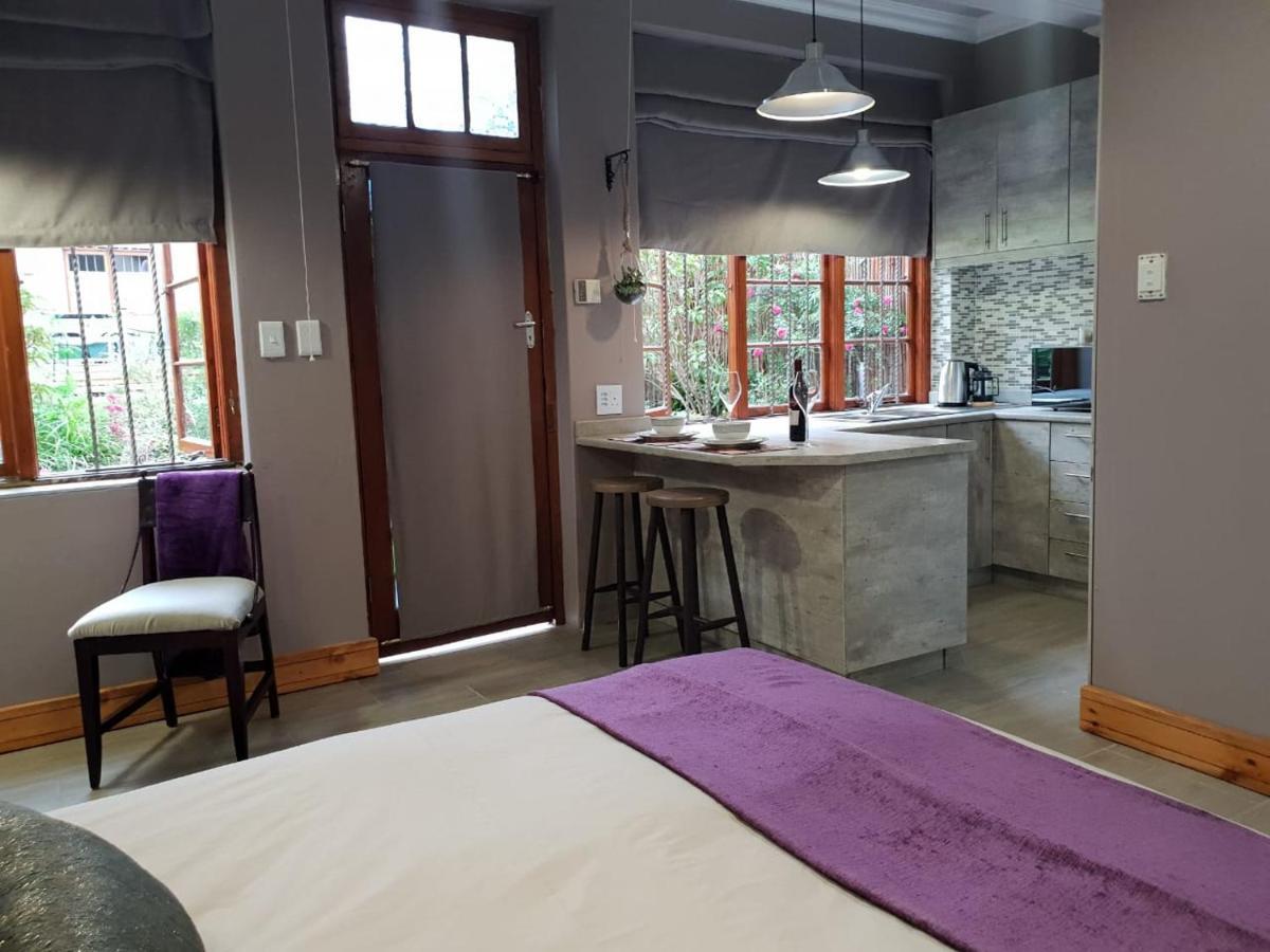 ג'ורג' Rozenhof Guest Cottages מראה חיצוני תמונה